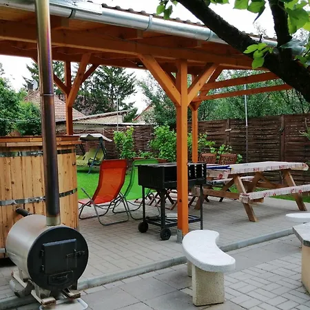 Апартаменты Apollo Vendeghaz *