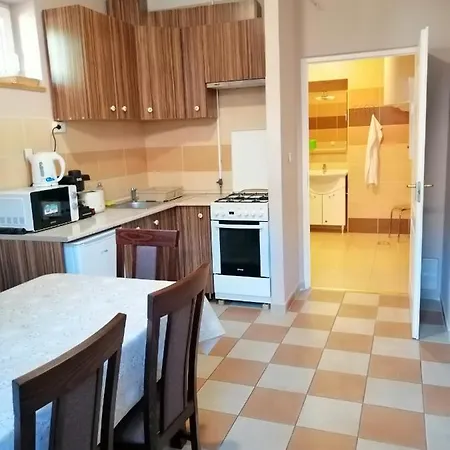 Apollo Vendeghaz Апартаменты