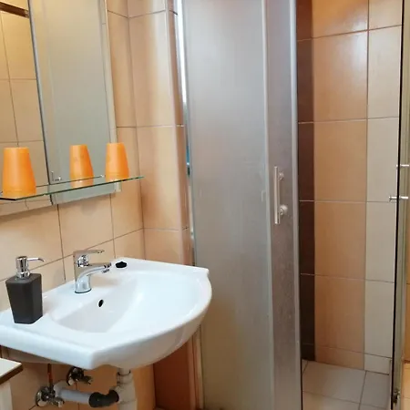 Apollo Vendeghaz Апартаменты *