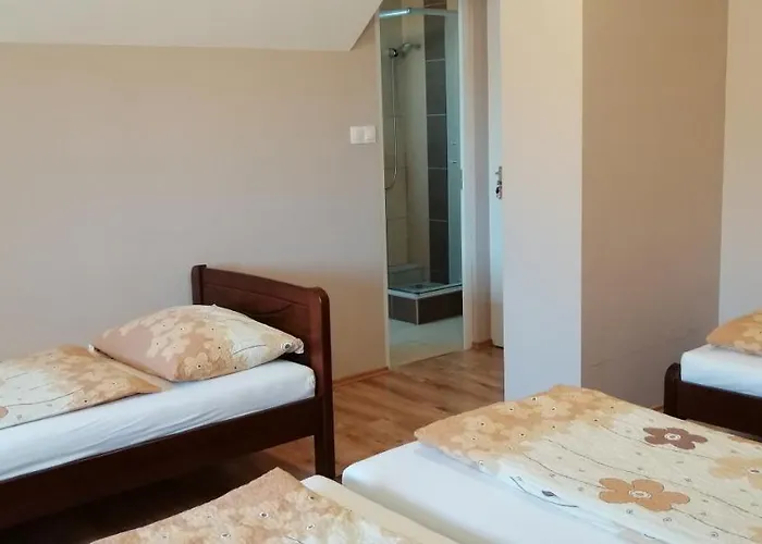 Apollo Vendeghaz Apartament Edelény